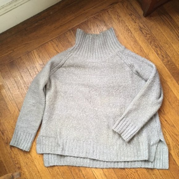 H&M Sweaters - H&M Turtleneck Sweater